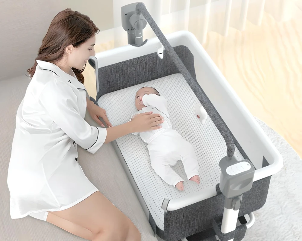 bassinet that moves